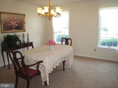 51 Magnolia Dr, Leola, PA 17540 - photo 5