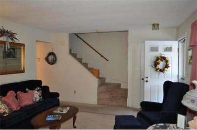 1 Thistle Ln, Worcester, MA 01602 - photo 3