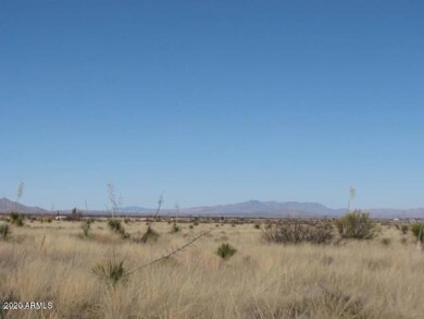 .83ACRE on Justin & Willcox (5)
