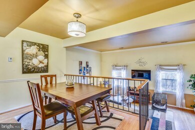 2084 Pilgrim Dr, Woodbridge, VA 22192 - photo 3