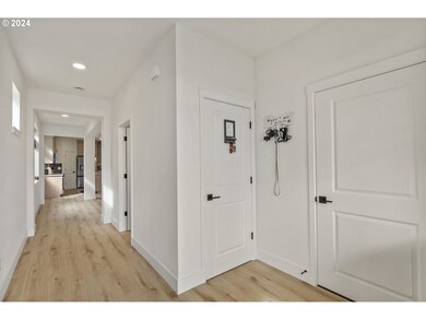 405 Pagget Ave, Winlock, WA 98596 - photo 4