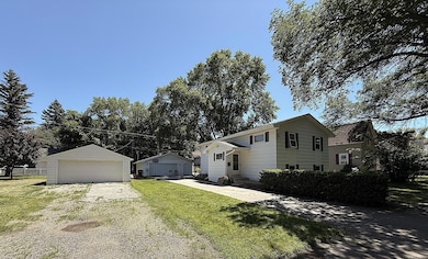 116 N 8th St, Montevideo, MN 56265 - photo 5