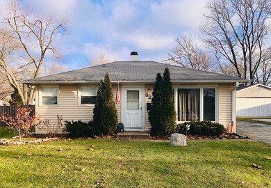 3200 Thrush Ln, Rolling Meadows, IL 60008 - photo 2