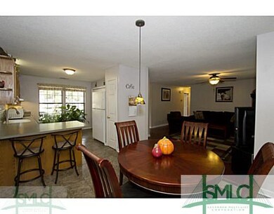Kitchen. LOVELY KITCHEN WITH SOME NEW APPLIANCES, 