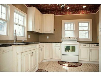 907 W 8th St, Anderson, IN 46016 - photo 3