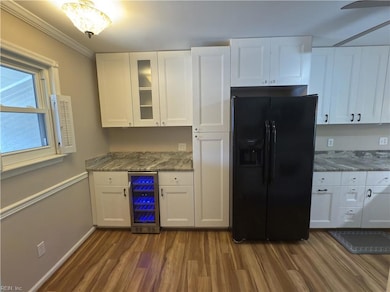 2325 Sea Shell Rd unit 304, Virginia Beach, VA 23451 - photo 5