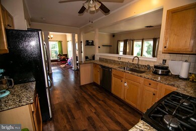 1204 Topsail Ct, Pasadena, MD 21122 - photo 2