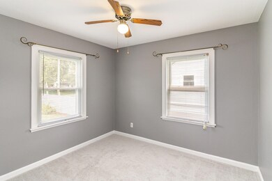 137 N Raymond St, Griffith, IN 46319 - photo 7