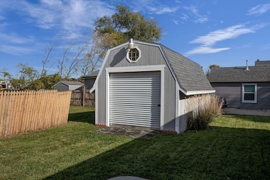 802 9th St, Menasha, WI 54952 - photo 6