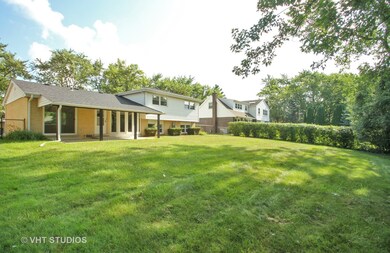 3211 Maple Leaf Dr, Glenview, IL 60026 - photo 6