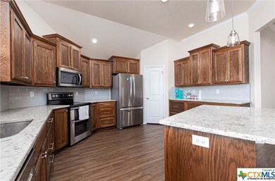 1311 Republic Cir, Copperas Cove, TX 76522 - photo 5