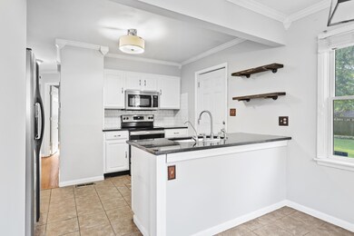 2875 E Mound St, Columbus, OH 43209 - photo 3