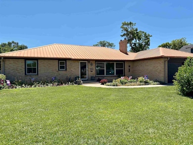 1411 10th St, Great Bend, KS 67530 - photo 3