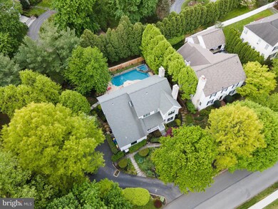 410 Maplewood Ave, Wayne, PA 19087 - photo 2