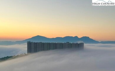 SugarTop Resort unit 3328, Sugar Mountain, NC 28604 - photo 2