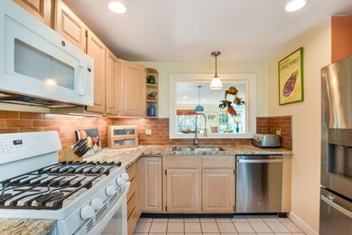 15 Village Green Cir, Mashpee, MA 02649 - photo 6