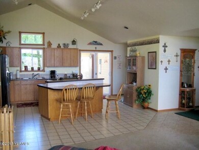 Open Kitchen