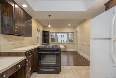 5 W Stone St unit 1st FL, Newburgh, NY 12550 - photo 6