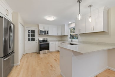 14 Nod Brook Dr, Simsbury, CT 06070 - photo 3