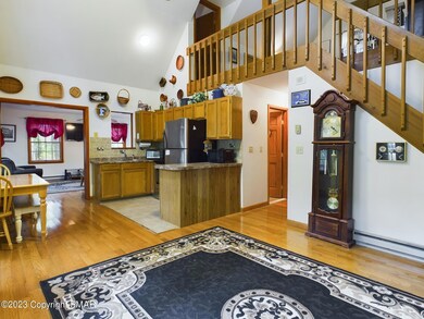233 Gold Finch Rd, Bushkill, PA 18324 - photo 6