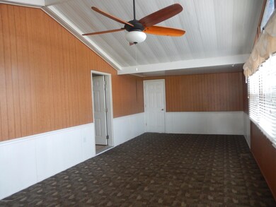 858 Pecan Cir, Sebastian, FL 32976 - photo 2