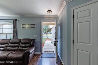 1565 Vineland Circle C-2