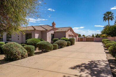 3 Car Garage-RV Gate