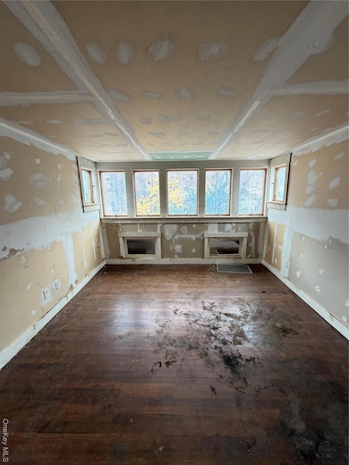 244 Tibbetts Rd, Yonkers, NY 10705 - photo 2