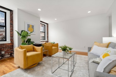 13 Thacher St unit 2, Boston, MA 02113 - photo 5