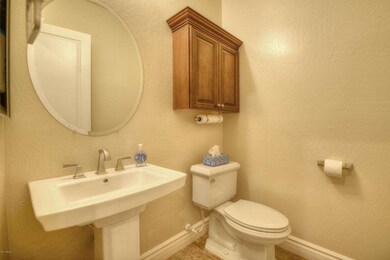 004_Vanity