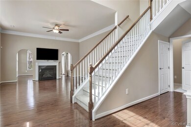 OPEN FOYER !!