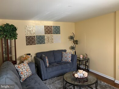 26 Aspen Ln, Levittown, PA 19055 - photo 7