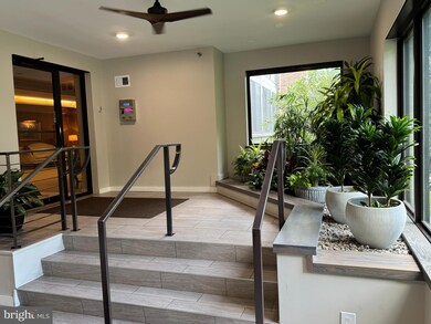 930 W Lancaster Ave unit 205, Bryn Mawr, PA 19010 - photo 4