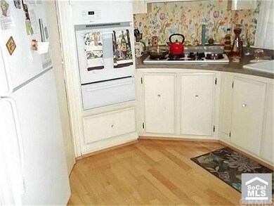 New Counters, Stove and Gleeming Hardwood Floors