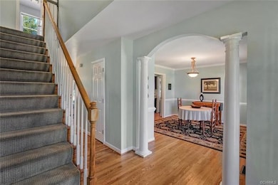 Nice curved doorway and columns make a grand entra