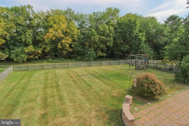 25460 Carrington Dr, Chantilly, VA 20152 - photo 3