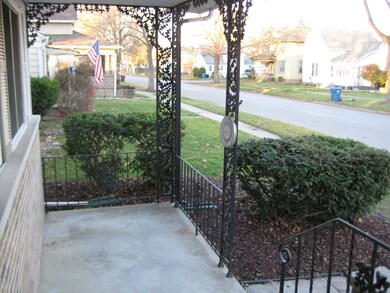 615 S Indiana Ave, Auburn, IN 46706 - photo 2