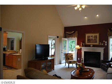 Den/Family/Great Room - VAULTED CEILING AND COZY F