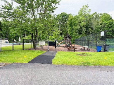 8 Scarborough Ln unit B, Wappingers Falls, NY 12590 - photo 7