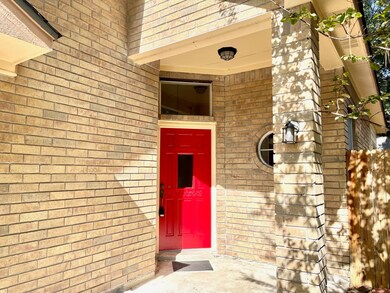 1911 Havenhouse Dr, Spring, TX 77386 - photo 2