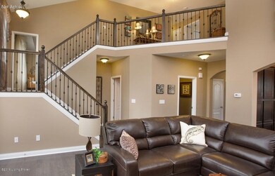 Farmington_living-KCV