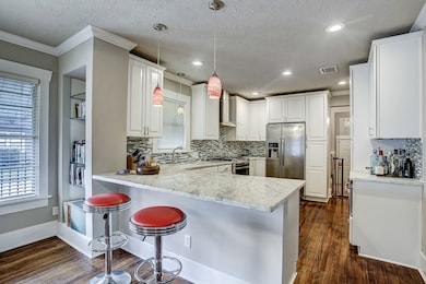 801 Le Green St, Houston, TX 77008 - photo 3