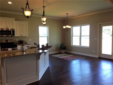 Kitchen bar & dining area