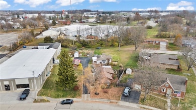 316 Sycamore St unit 314, Brookville, OH 45309 - photo 2