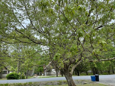 122 Azalea Dr, Albrightsville, PA 18210 - photo 2