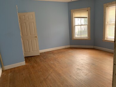 35 Freeland St, Worcester, MA 01603 - photo 6