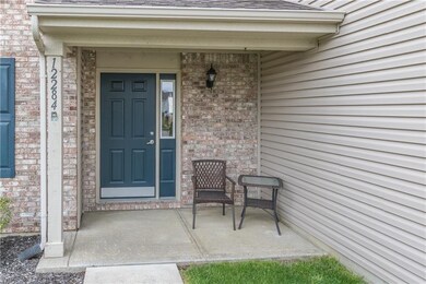 12284 Quarterback Ln, Fishers, IN 46037 - photo 2