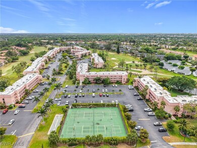 150 Turtle Lake Ct unit 309, Naples, FL 34105 - photo 4