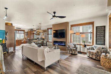 17-Living Room