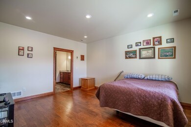 3193 Crested Dr N, Mandan, ND 58554 - photo 7